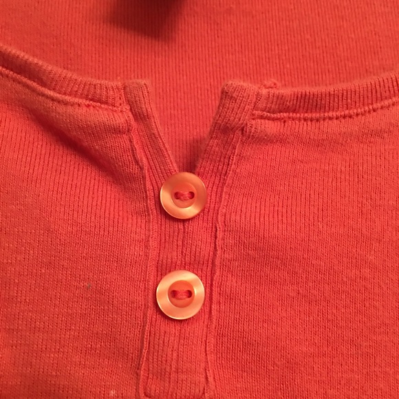 3/$15- ✨Outline Salmon Sleeveless Top✨ADD-ON ITEM $50➕✨ - Picture 6 of 6